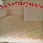 Pavimento in pietra interno