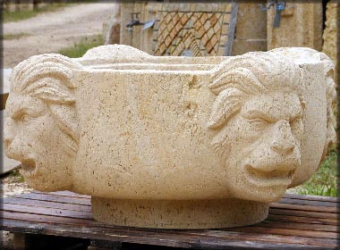 Fontana in pietra