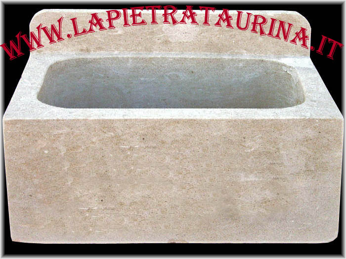 Lavello in pietra antico