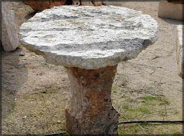 Tavoli in pietra