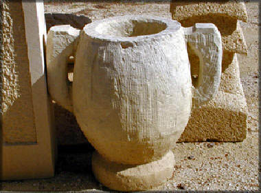 Vasi in pietra