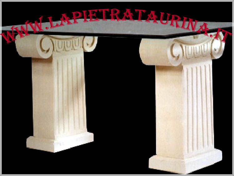 Tavoli in pietra