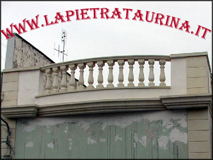 ringhiera in pietra leccese