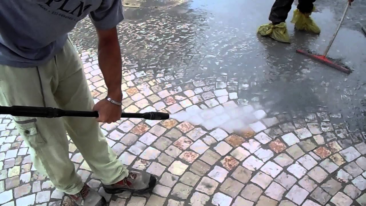 come pulire le superfici esterne pavimento in pietra idropulitrice