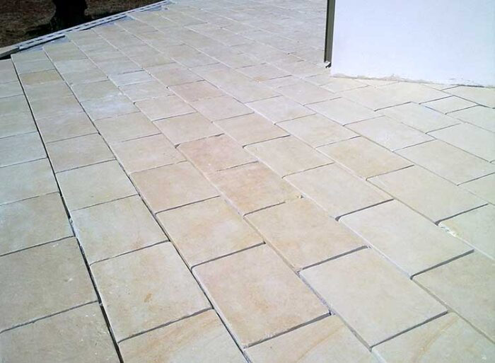 Pavimenti in pietra a spacco