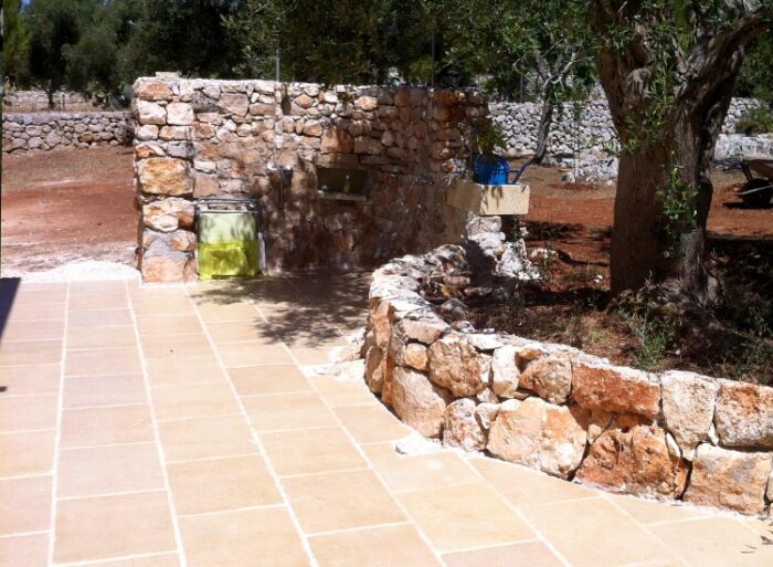 Pavimenti in pietra di borgogna